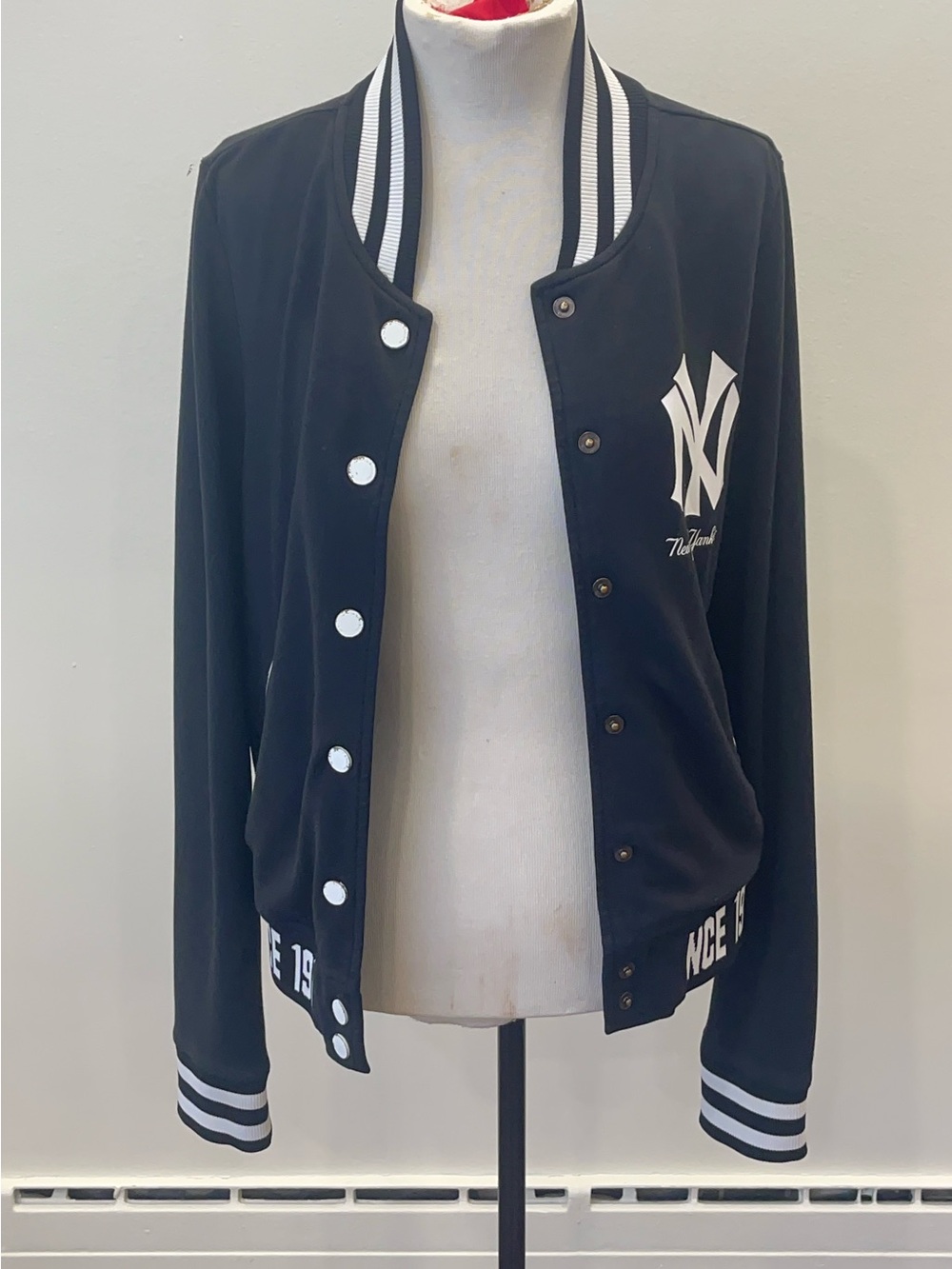 MLB black and White Varsity Button-Up Jacket - New York Yankees - Picture 2 of 12